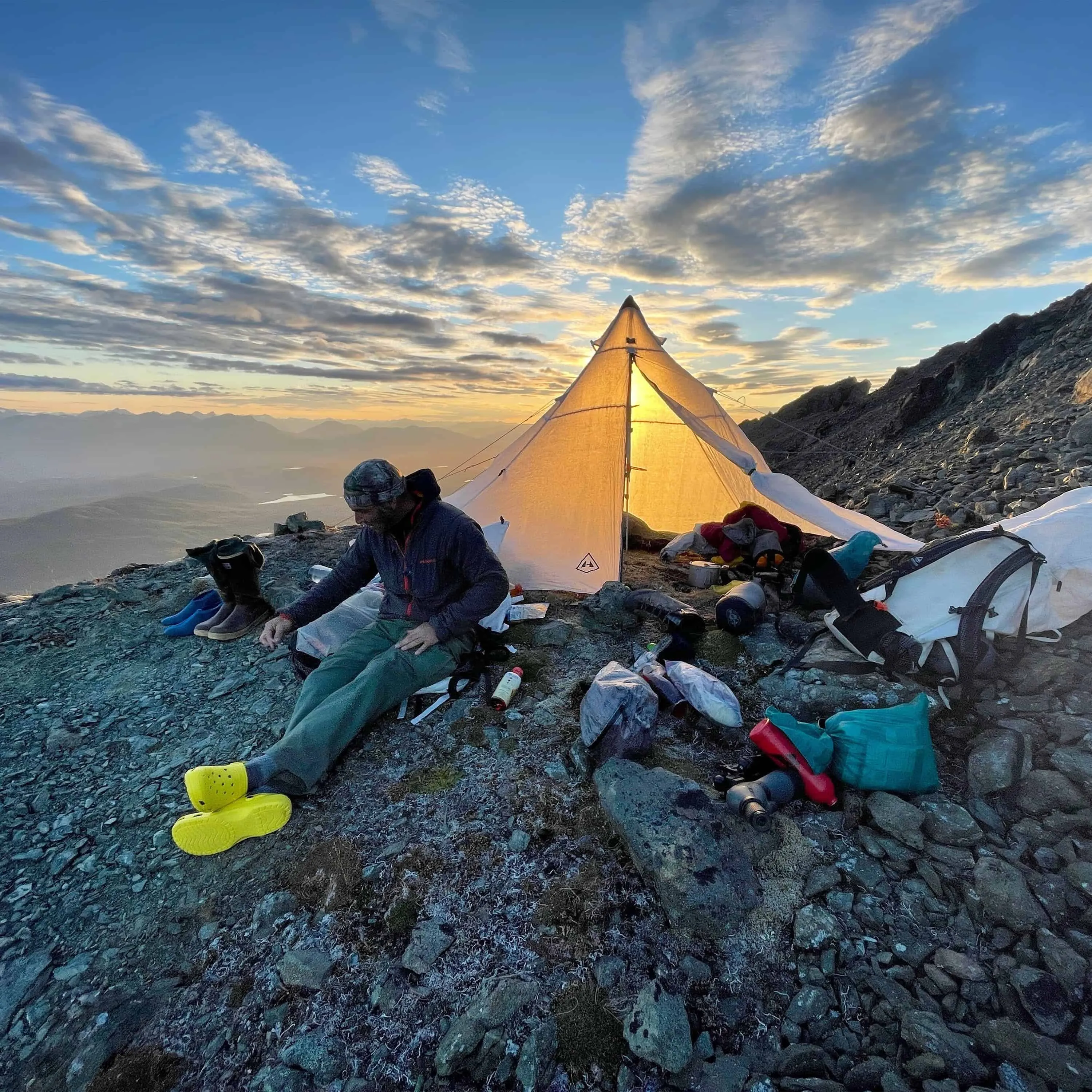 UltaMid 2 – Ultralight Pyramid Tent